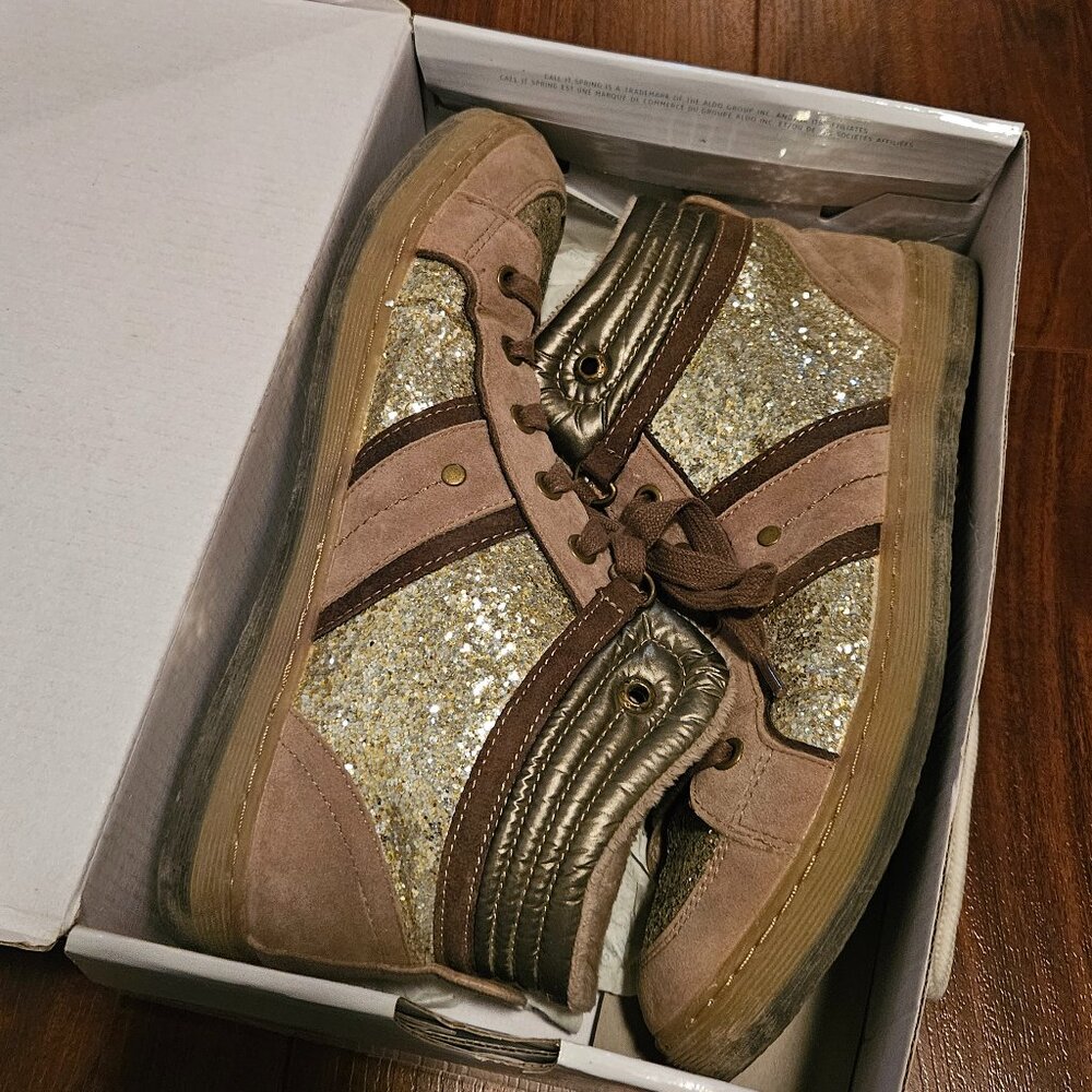 Spring Spueler Gold Glitter Sneakers